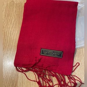 New Handmade pashmina shawl/muffler great for both men and women.